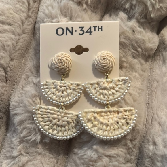 ON 34TH Cream Crochet Earrings - Picture 1 of 4